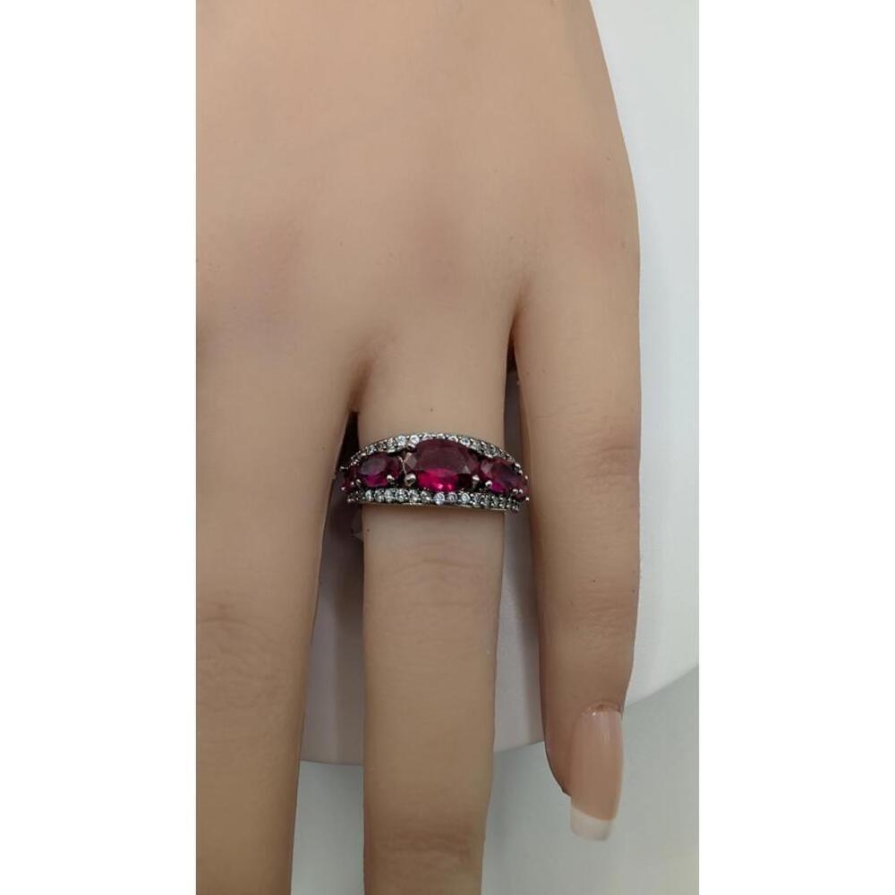 Elegant Women's Ring with Red and Clear Stones Size 7 - Picture 4 of 9